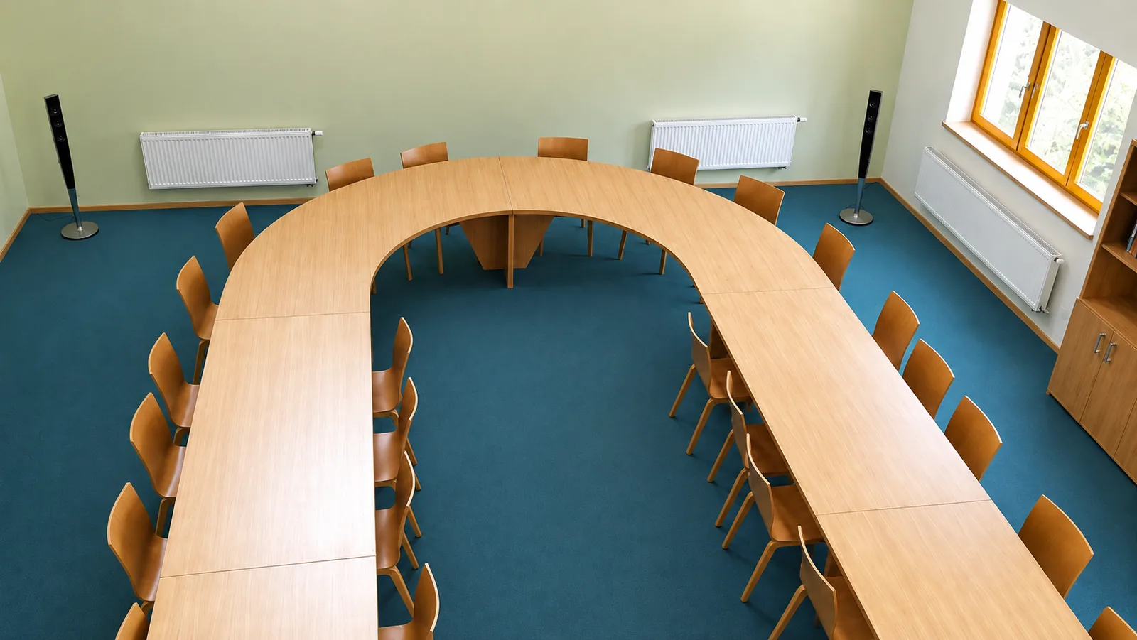 Konferenční stůl